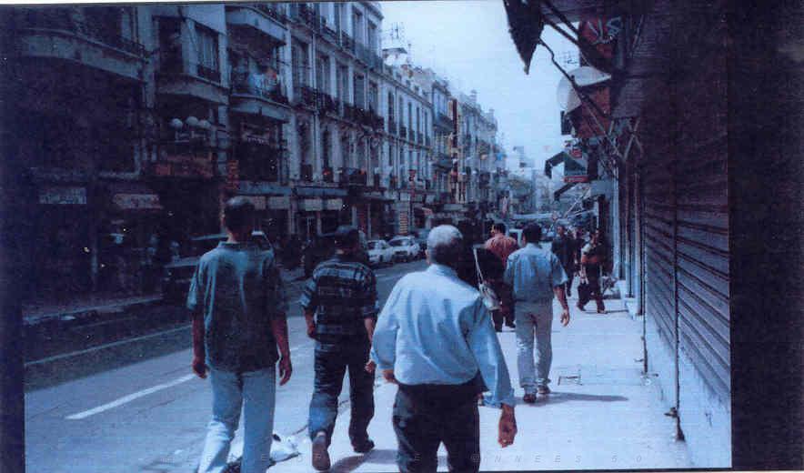 BOULEVARD CLEMENCEAU 2002.JPG